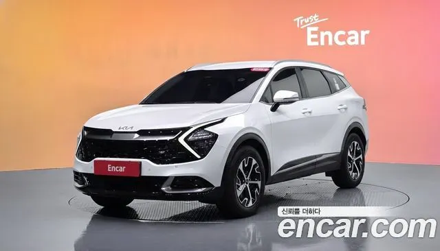 KIA SPORTAGE HYBRID 2023 — 17 366 км, белый, Корея — под ключ — фото 2