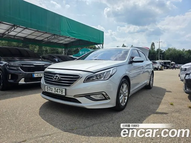 HYUNDAI SONATA 2015 — 85 585 км, серебристый, Корея — под ключ — фото 1