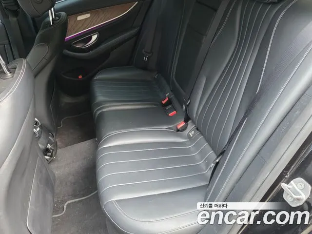 MERCEDES-BENZ E-CLASS W213 2017 — 192 957 км, чёрный, Корея — под ключ — фото 9