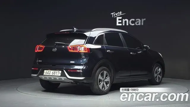 KIA NIRO 2017 — 126 580 км, синий, Корея — под ключ — фото 2