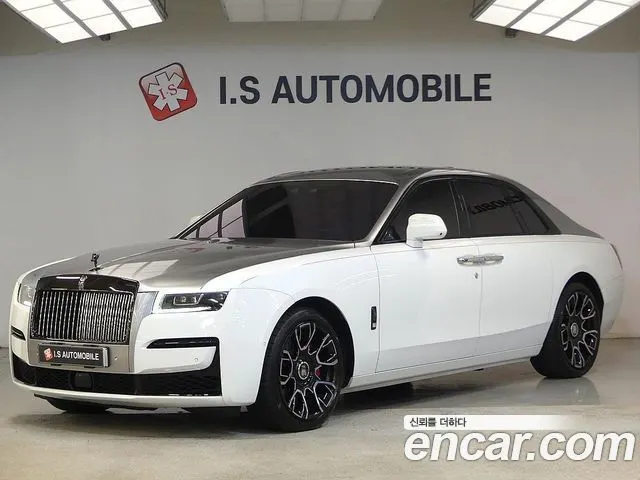 ROLLS-ROYCE GHOST 2023