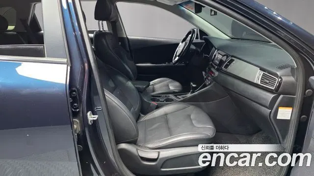 KIA NIRO 2017 — 218 203 км, синий, Корея — под ключ — фото 11