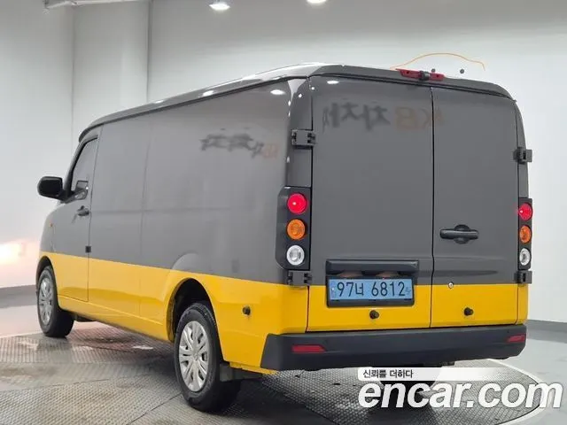 GEELY SE-A2 VAN 2023 — 12 200 км, серый, Корея — под ключ — фото 2