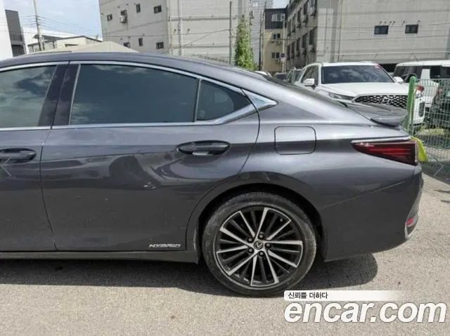 LEXUS ES300H 2022 — 15 040 км, серый, Корея — под ключ — фото 4
