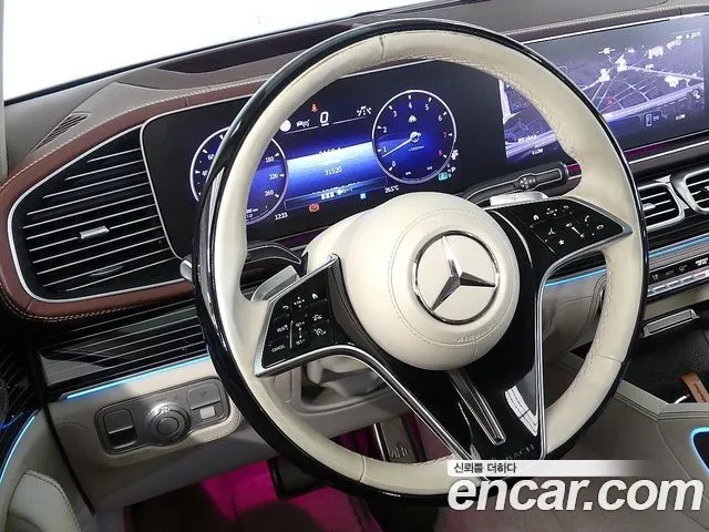 MERCEDES-BENZ GLS-CLASS X167 2024 — 31 500 км, золотистый, Корея — под ключ — фото 10