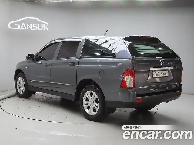KGM KORANDO SPORTS 2016 — 100 395 км, серый, Корея — под ключ — фото 3
