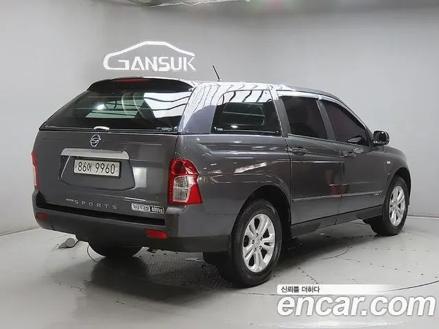 KGM KORANDO SPORTS 2016 — 100 395 км, серый, Корея — под ключ — фото 4