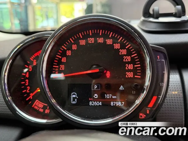 MINI COOPER 2020 — 82 604 км, белый-перламутр, Корея — под ключ — фото 8