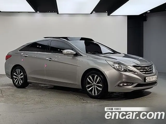 HYUNDAI SONATA 2010 — 147 429 км, серебристый, Корея — под ключ — фото 2