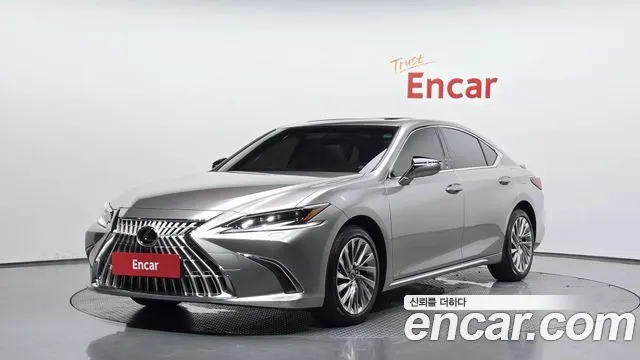 LEXUS ES300H — из Кореи под ключ