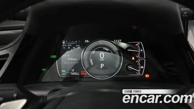 LEXUS ES300H 2026 — 1 606 км, серебристо-серый, Корея — под ключ — фото 8