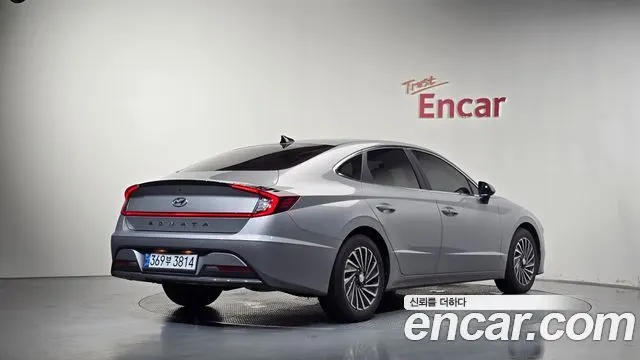 HYUNDAI SONATA HYBRID — из Кореи под ключ