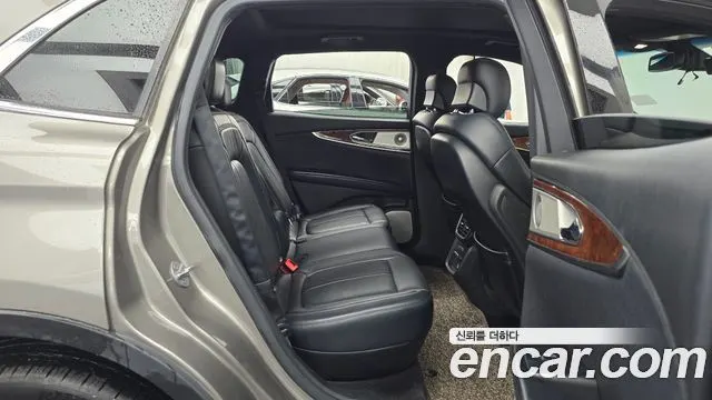 LINCOLN MKX 2017 — 73 967 км, бежевый, Корея — под ключ — фото 12
