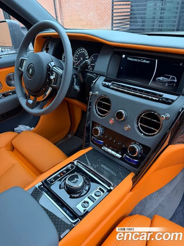 ROLLS-ROYCE CULLINAN 2022 — 15 560 км, серебристо-серый, Корея — под ключ — фото 5