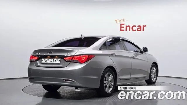 HYUNDAI SONATA THE BRILLIANT 2013 — 54 732 км, серебристо-серый, Корея — под ключ — фото 2