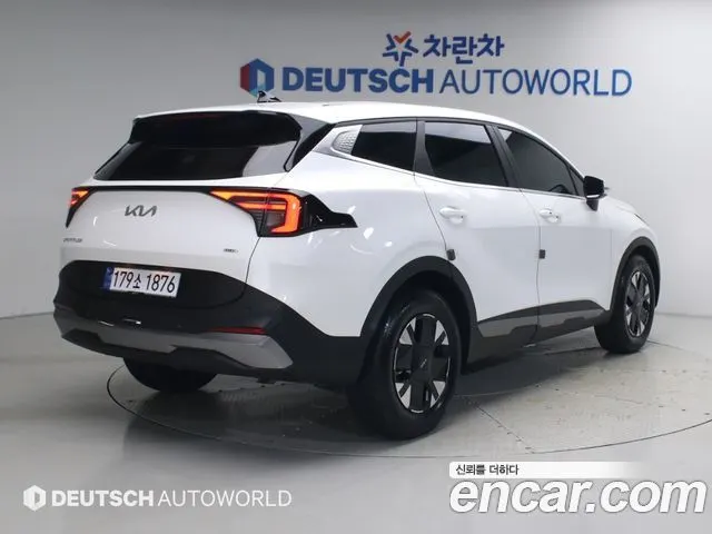 KIA SPORTAGE HYBRID 2025 — 16 274 км, белый, Корея — под ключ — фото 4