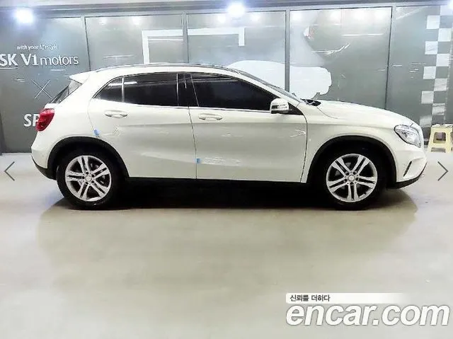 MERCEDES-BENZ GLA-CLASS X156 2015 — 98 316 км, белый, Корея — под ключ — фото 2