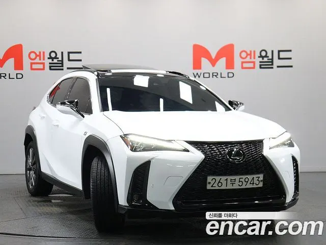 LEXUS UX250H 2024 — 22 243 км, белый, Корея — под ключ — фото 3