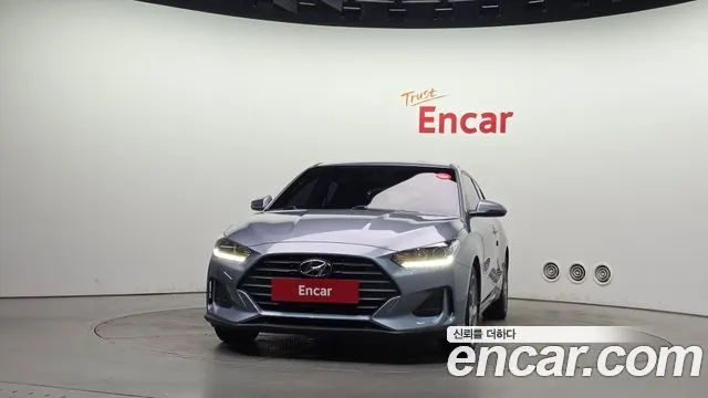HYUNDAI VELOSTER 2018 — 95 942 км, серебристо-серый, Корея — под ключ — фото 3