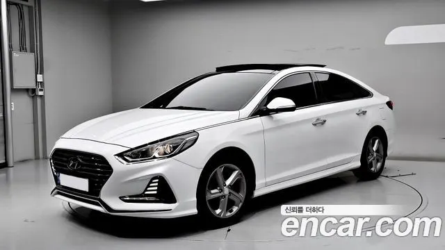 HYUNDAI SONATA 2018 — 140 037 км, белый, Корея — под ключ — фото 12
