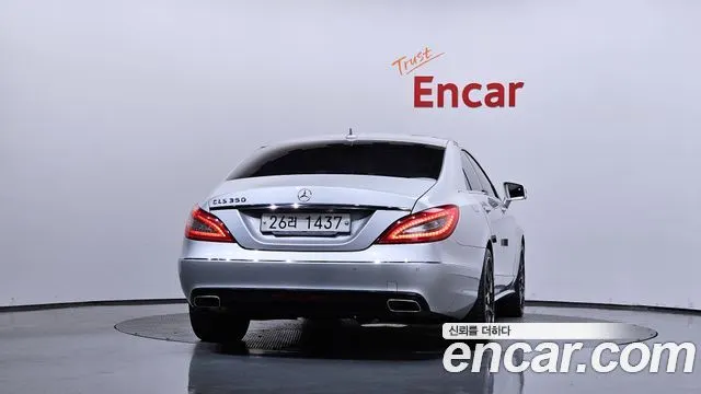 MERCEDES-BENZ CLS-CLASS W218 2013 — 90 124 км, серебристый, Корея — под ключ — фото 4