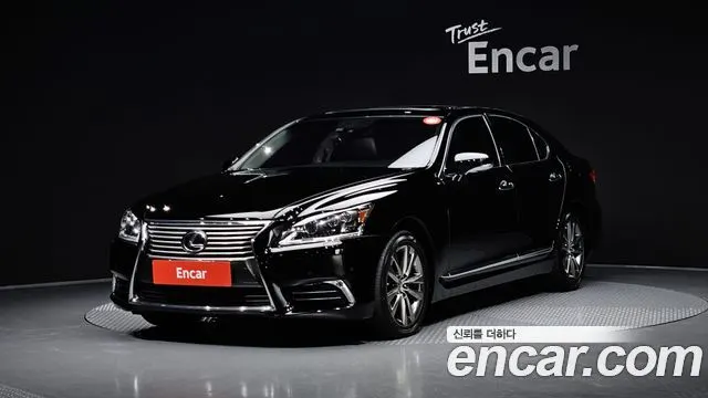 LEXUS LS460 2015