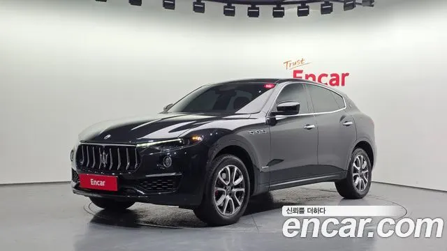 MASERATI LEVANTE 2020 — 87 017 км, чёрный, Корея — под ключ — фото 1