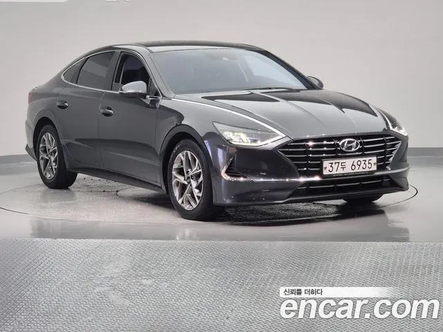 HYUNDAI SONATA 2020 — 79 577 км, серебристо-серый, Корея — под ключ — фото 3