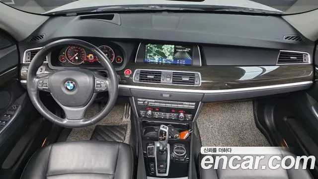 BMW 5 SERIES GT 2014 — 170 284 км, серебристый, Корея — под ключ — фото 7