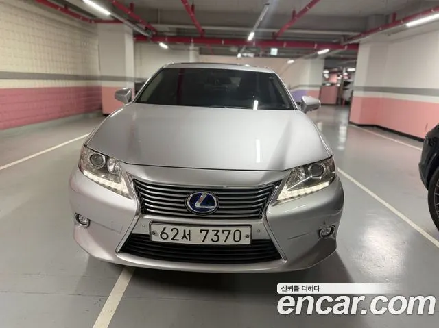 LEXUS ES300H — из Кореи под ключ