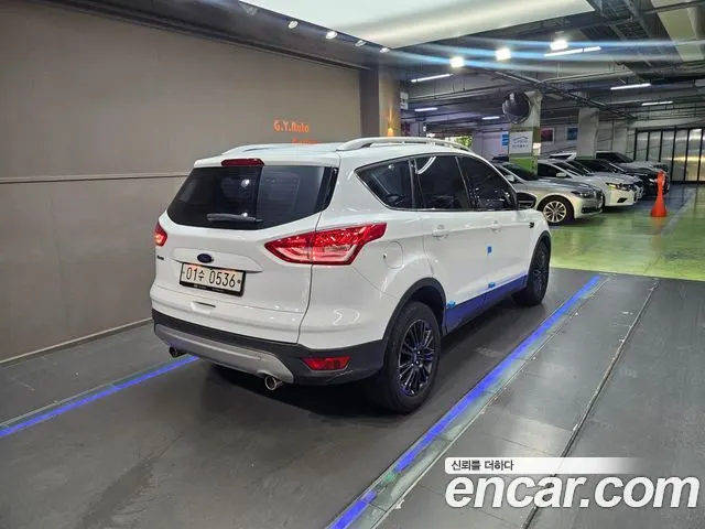 FORD KUGA 2016 — 178 495 км, белый, Корея — под ключ — фото 2