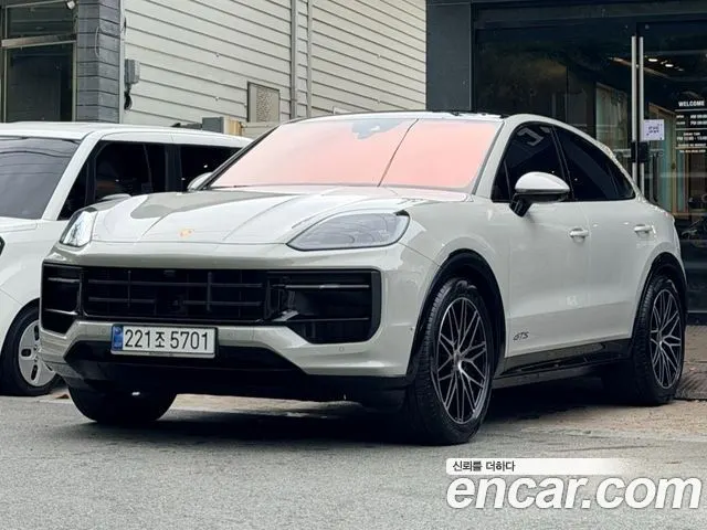 PORSCHE CAYENNE 2025 — 5 500 км, серебристо-серый, Корея — под ключ — фото 1
