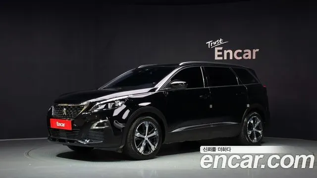 PEUGEOT 5008 2019