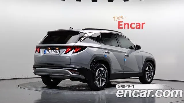 HYUNDAI TUCSON HYBRID — из Кореи под ключ