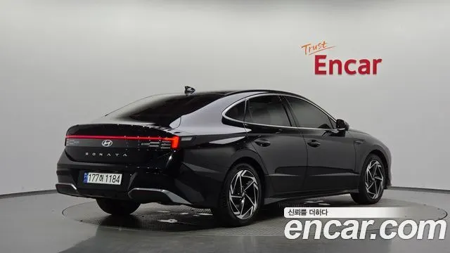 HYUNDAI SONATA HYBRID — из Кореи под ключ