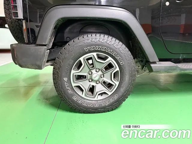 JEEP WRANGLER 2017 — 150 000 км, чёрный, Корея — под ключ — фото 5