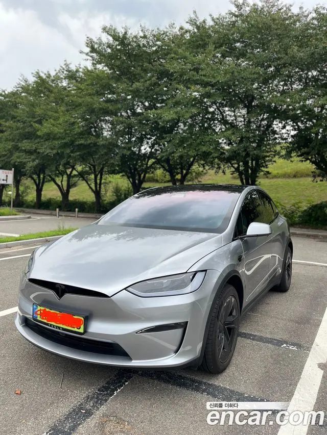 TESLA MODEL X 2026 — 5 800 км, серебристый, Корея — под ключ — фото 1
