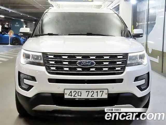 FORD EXPLORER 2017 — 125 670 км, белый, Корея — под ключ — фото 2