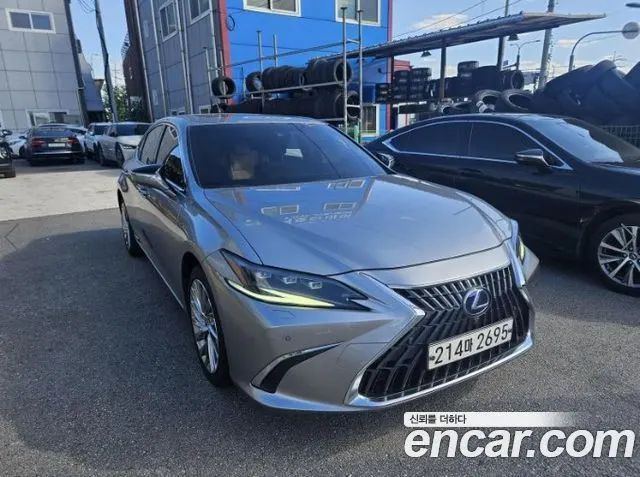 LEXUS ES300H — из Кореи под ключ