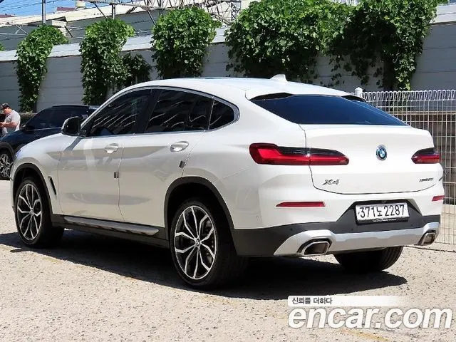 BMW X4 2025 — 9 280 км, белый, Корея — под ключ — фото 3