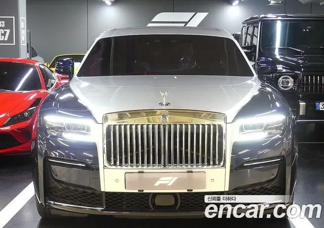 ROLLS-ROYCE GHOST 2023