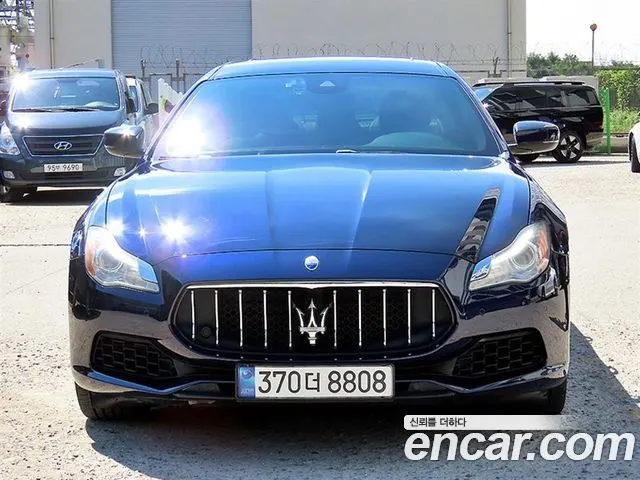 MASERATI QUATTROPORTE — из Кореи под ключ