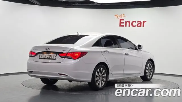 HYUNDAI SONATA THE BRILLIANT 2014 — 64 595 км, белый, Корея — под ключ — фото 2