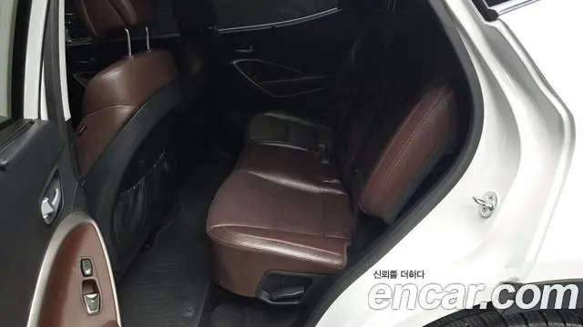 HYUNDAI SANTA FE 2017 — 154 870 км, белый, Корея — под ключ — фото 12