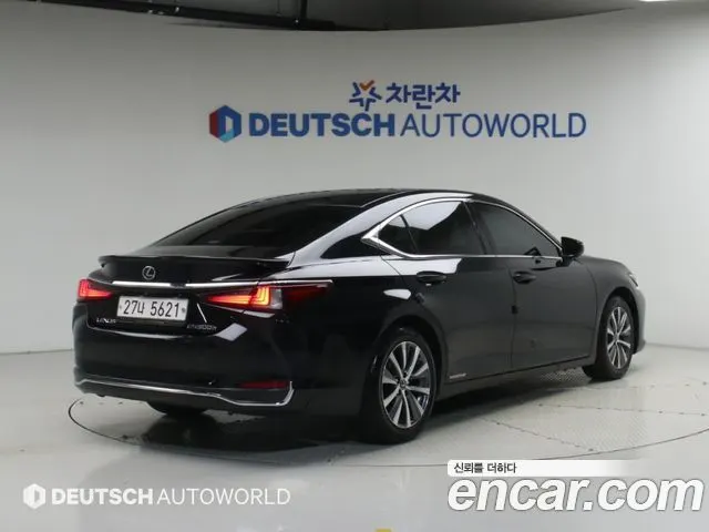 LEXUS ES300H 2019 — 179 517 км, чёрный, Корея — под ключ — фото 2