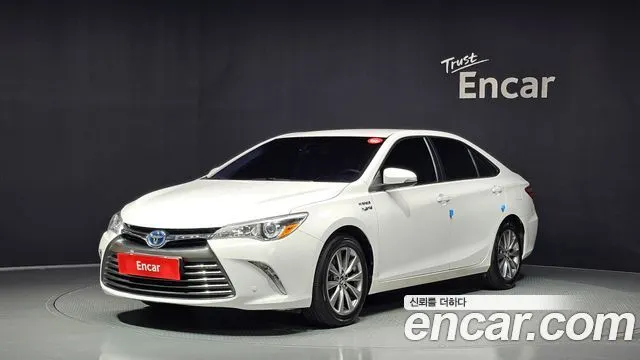 TOYOTA CAMRY 2017 — 93 296 км, белый, Корея — под ключ — фото 1