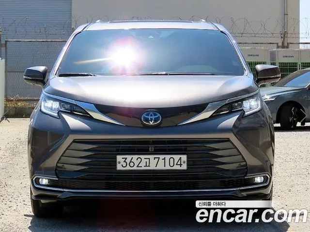 TOYOTA SIENNA — из Кореи под ключ