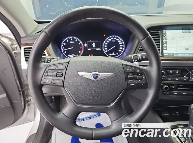 HYUNDAI GENESIS DH 2015 — 140 729 км, серебристо-серый, Корея — под ключ — фото 9
