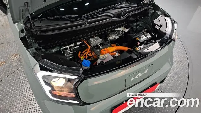 KIA KIA RAY EV 2025 — 10 706 км, тёмно-зелёный, Корея — под ключ — фото 6