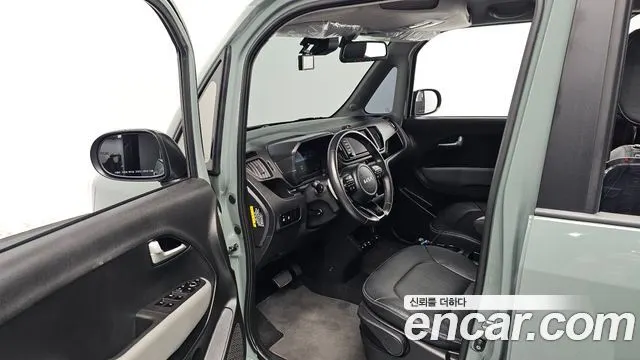 KIA KIA RAY EV 2025 — 10 706 км, тёмно-зелёный, Корея — под ключ — фото 10